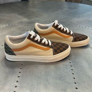 Women’s Van Old Skool Mixed Utility Checkerboard Shoes size 7 1/2 NWT